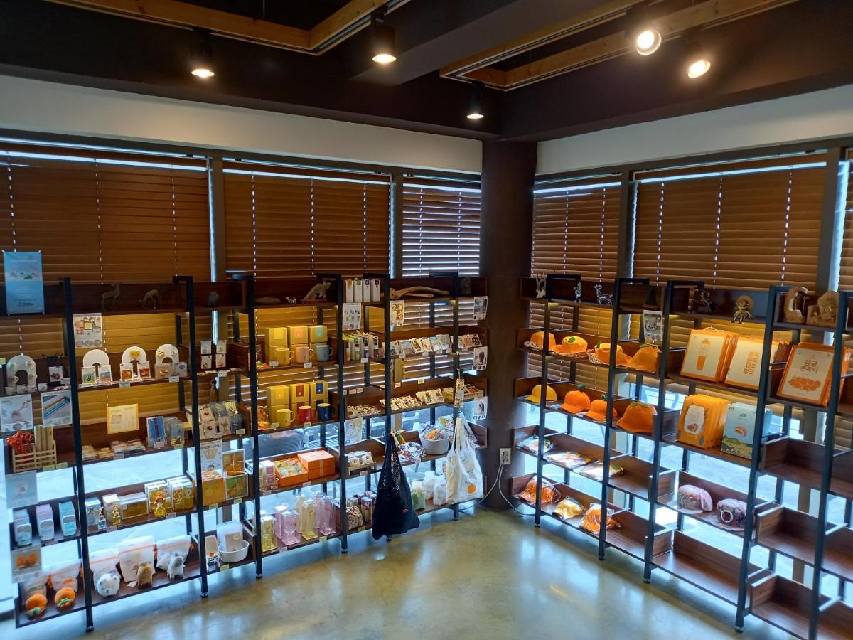 Donnaekohill Resort Seogwipo Bagian luar foto
