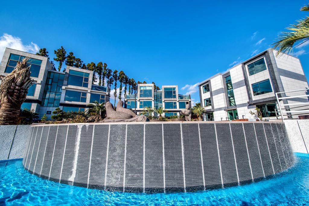 Donnaekohill Resort Seogwipo Bagian luar foto