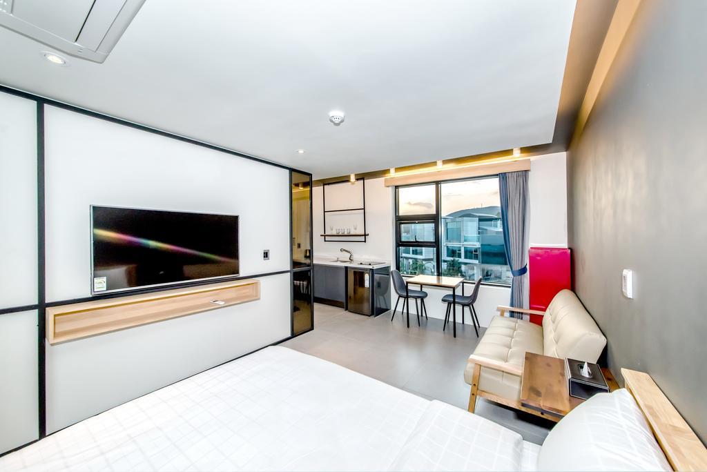 Donnaekohill Resort Seogwipo Bagian luar foto